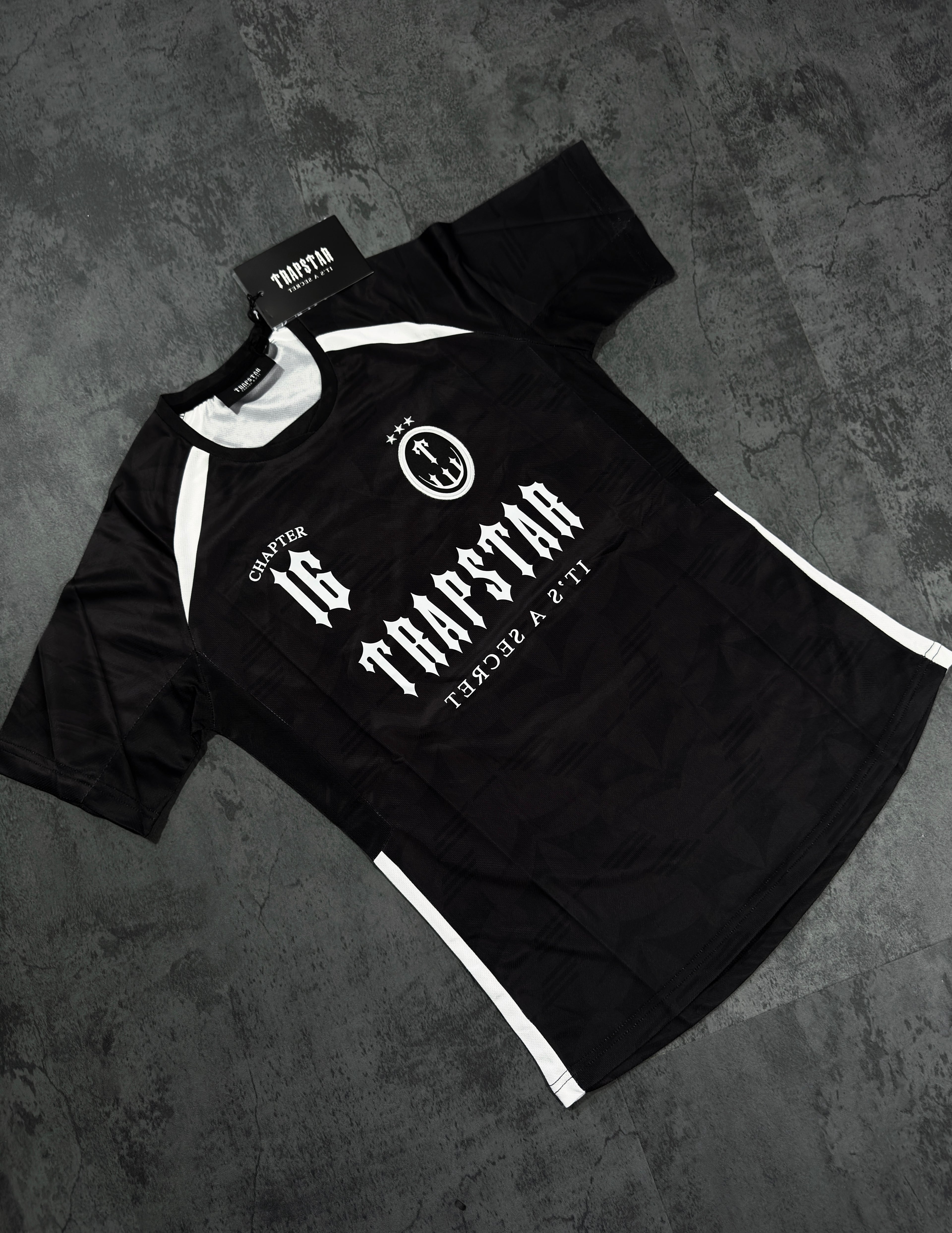 Trapstar London x Clavish Chapter 16 football jersey in black