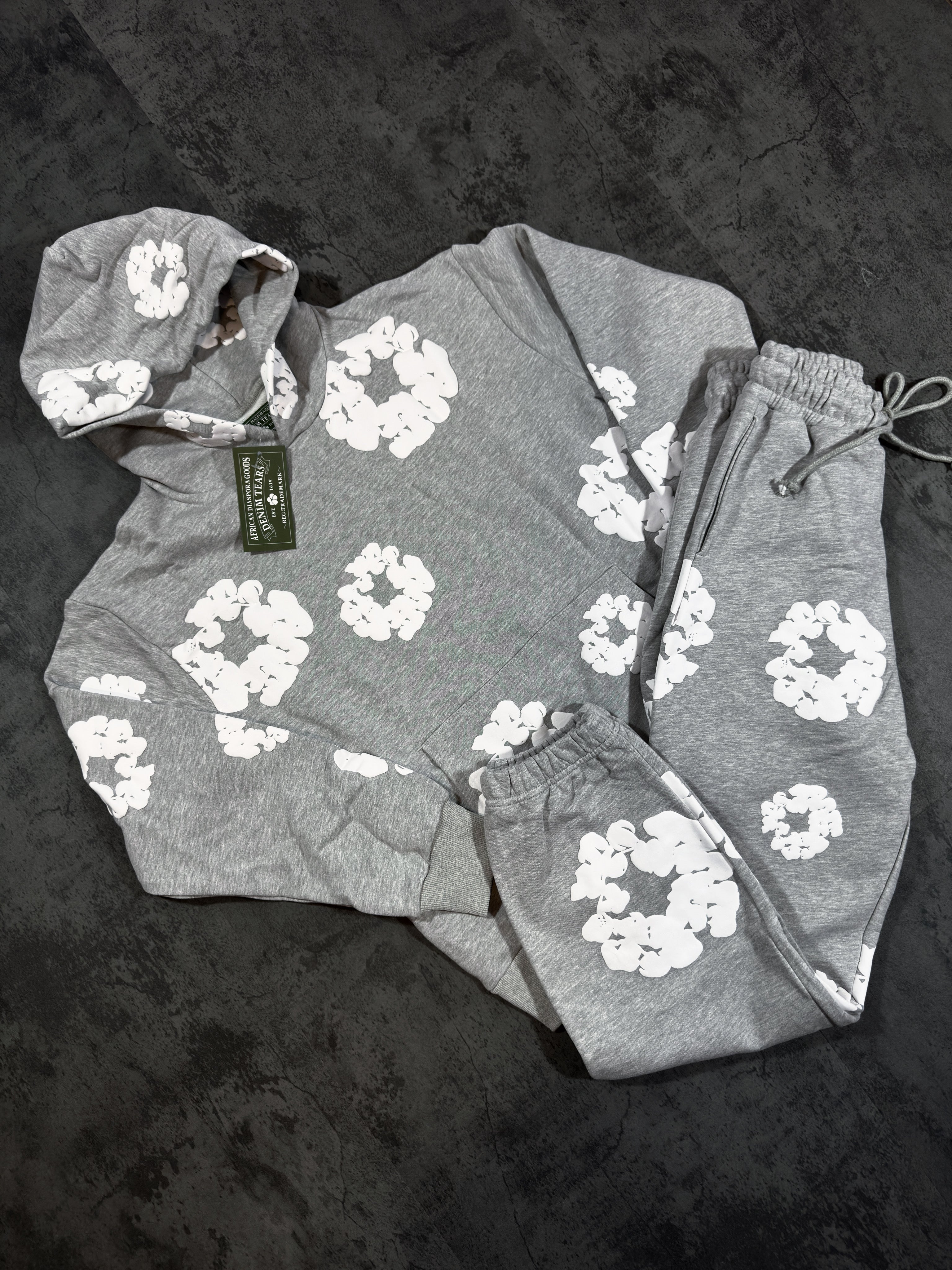 Denim Tears set in grey