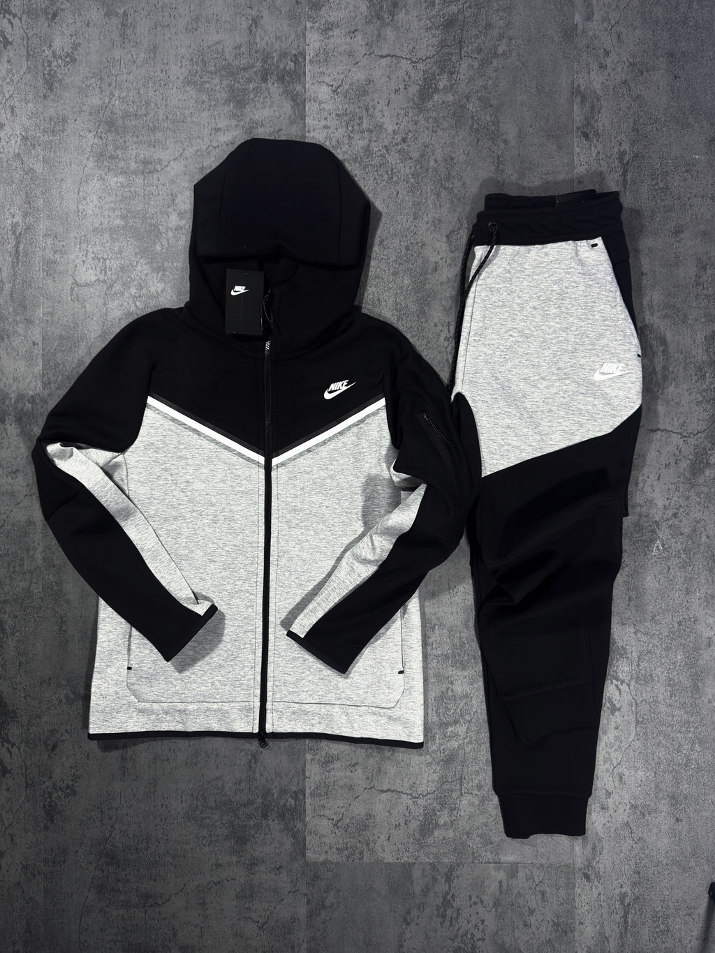 Nike Tech