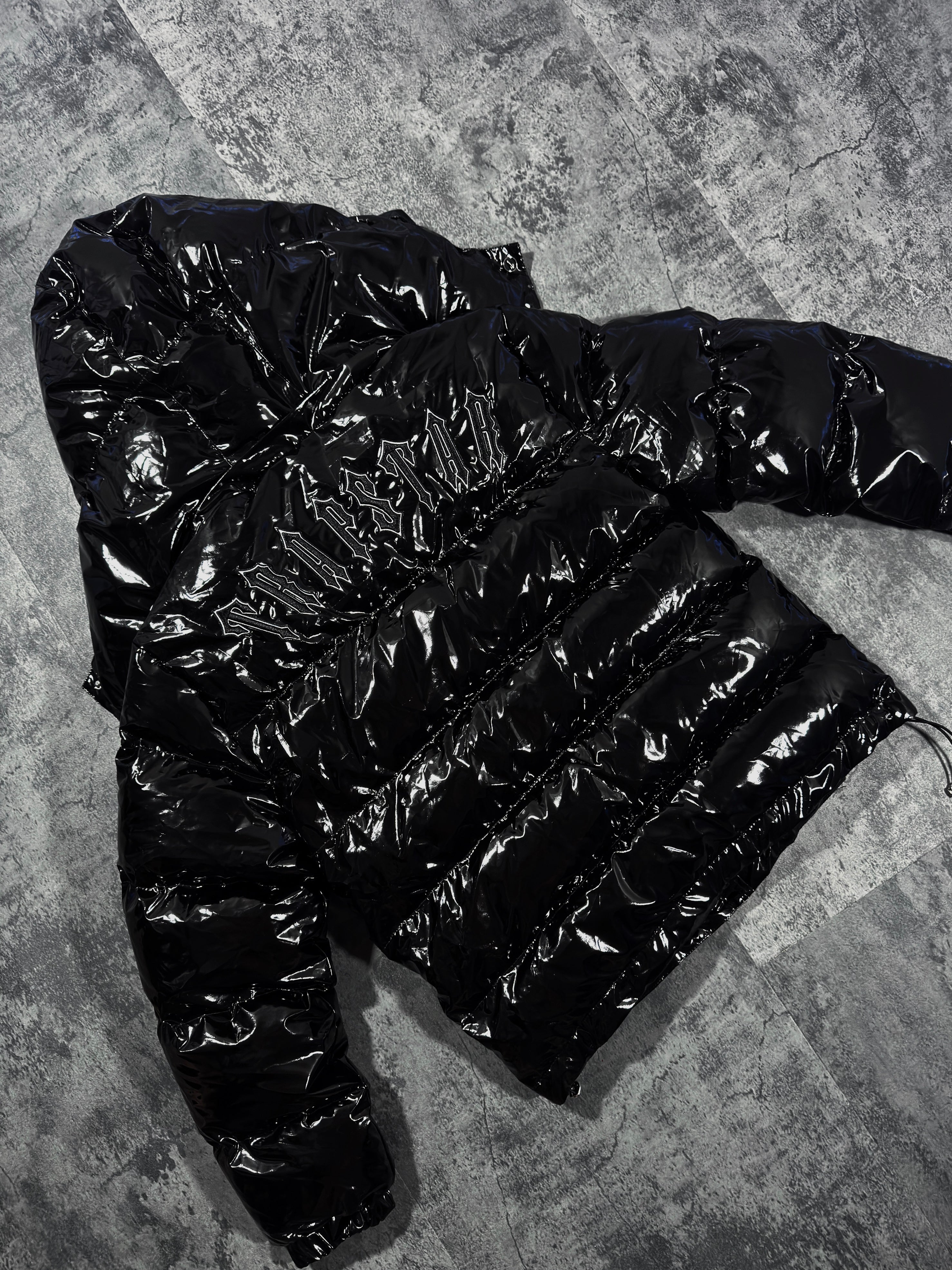 Trapstar Irongate Shiny Black
Jacket