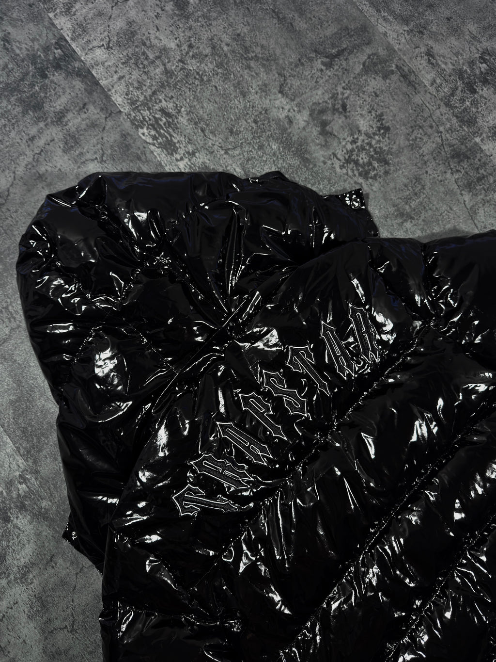 Trapstar Irongate Shiny Black
Jacket