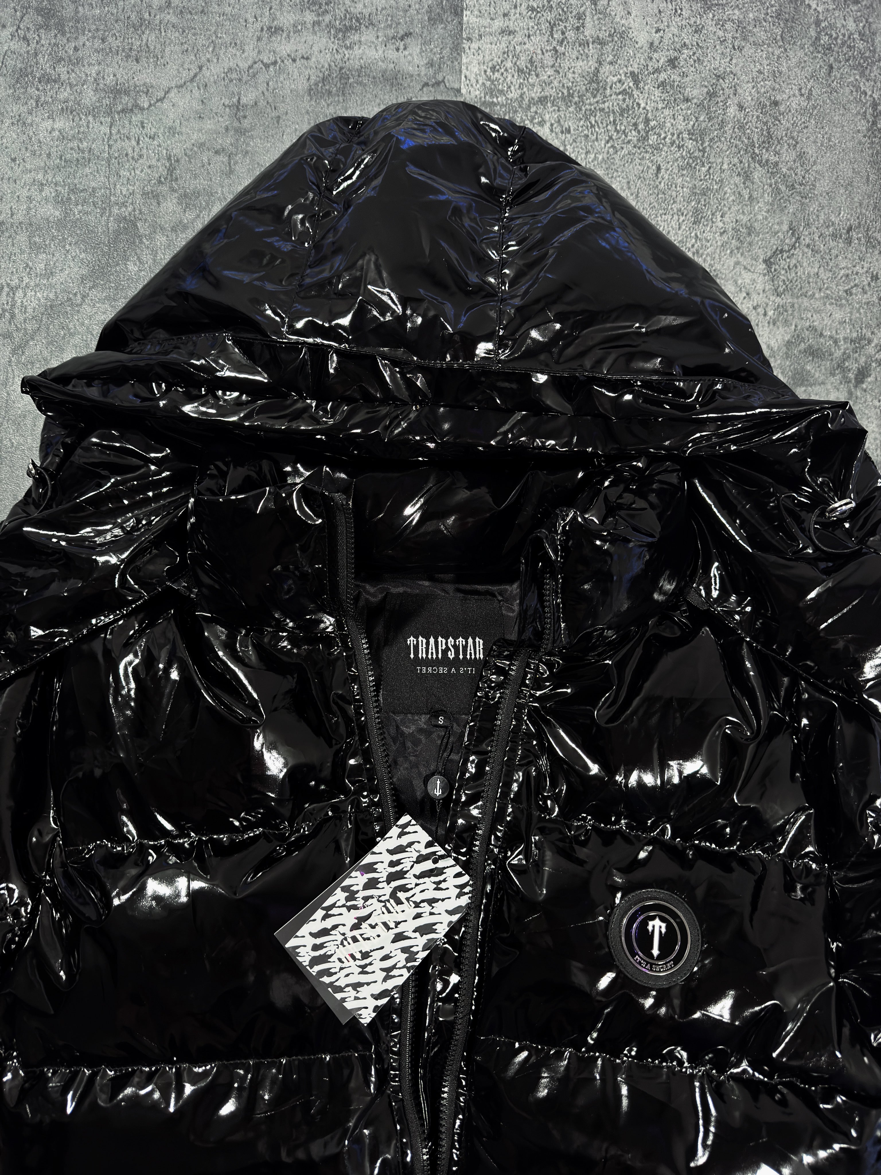 Trapstar Irongate Shiny Black
Jacket